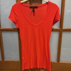 BCBGMaxAzria Red Fitted Short Sleeve T-Shirt​​